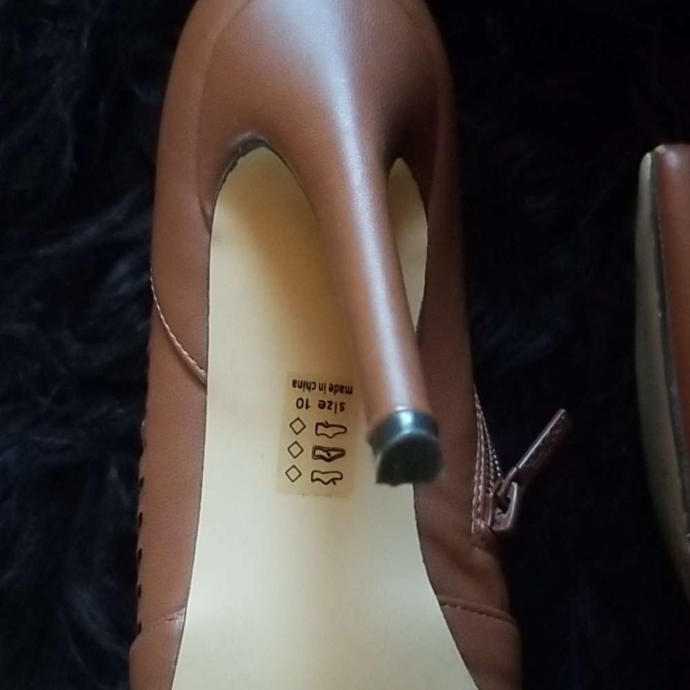 👜Brown Booties - Picture 7 of 8